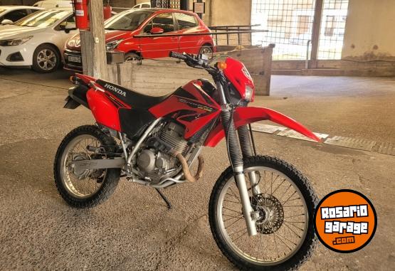 Motos - Honda TORNADO XR 250 2010 Nafta 42000Km - En Venta