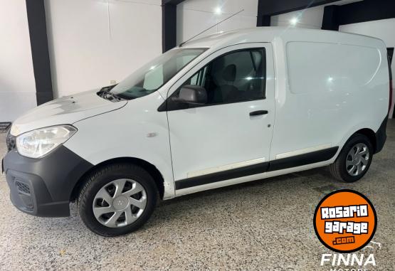 Utilitarios - Renault kangoo 2019 Diesel 94000Km - En Venta