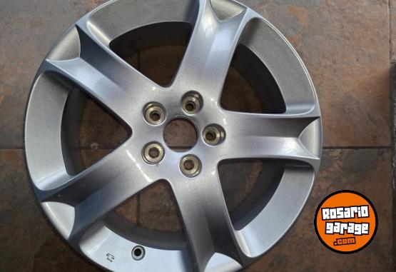 Accesorios para Autos - Llantas Peugeot 407 Aleacion R17 - En Venta