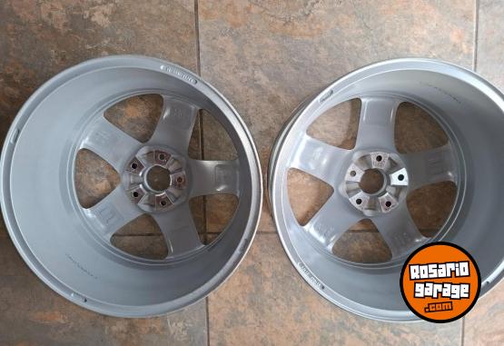 Accesorios para Autos - Llantas Peugeot 407 Aleacion R17 - En Venta