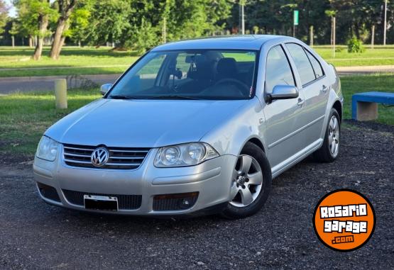 Autos - Volkswagen Bora 2.0 2011 Nafta 200000Km - En Venta