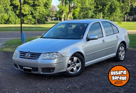Autos - Volkswagen Bora 2.0 2011 Nafta 200000Km - En Venta