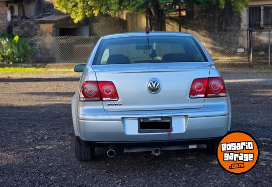 Autos - Volkswagen Bora 2.0 2011 Nafta 200000Km - En Venta