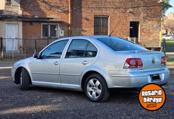 Autos - Volkswagen Bora 2.0 2011 Nafta 200000Km - En Venta
