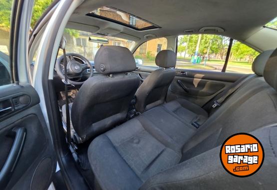 Autos - Volkswagen Bora 2.0 2011 Nafta 200000Km - En Venta