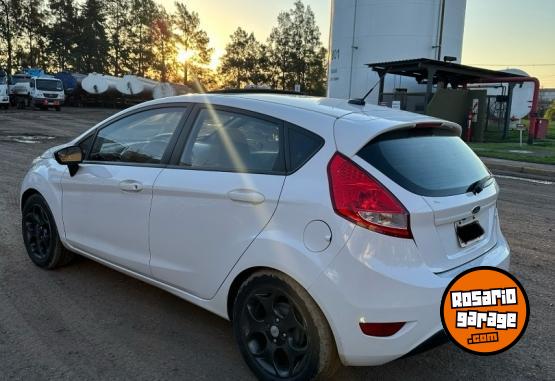 Autos - Ford Fiesta kinetic titanium 2011 GNC 172000Km - En Venta