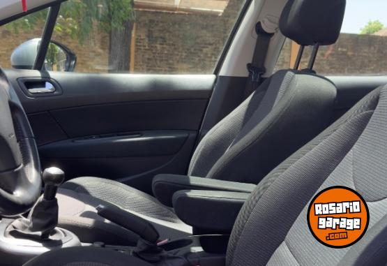 Autos - Peugeot 308 2014 GNC 158000Km - En Venta