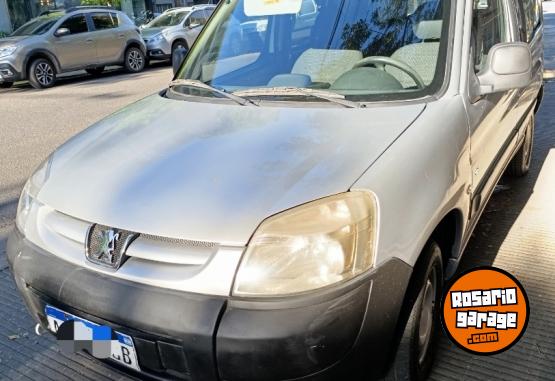 Utilitarios - Peugeot Partner 2016 Diesel 150000Km - En Venta