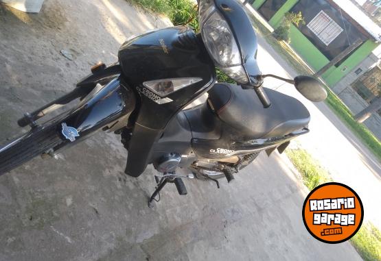 Motos - Keller Crono classic 2024 Nafta 9880Km - En Venta