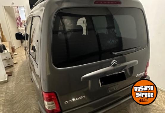 Utilitarios - Citroen Berlingo XTR HD 2018 Diesel 139000Km - En Venta