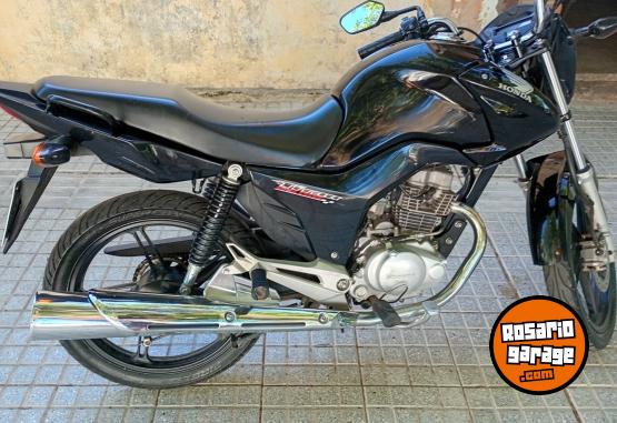Motos - Honda NEW TITAN 2017 Nafta 23000Km - En Venta