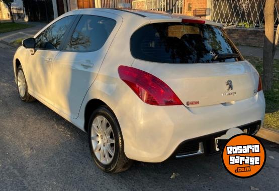 Autos - Peugeot 308 2015 Nafta 108000Km - En Venta