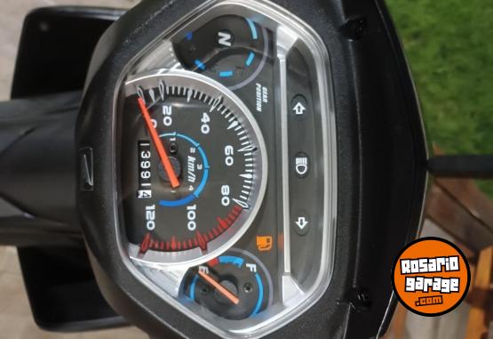 Motos - Honda New wave 2023 Nafta 13900Km - En Venta