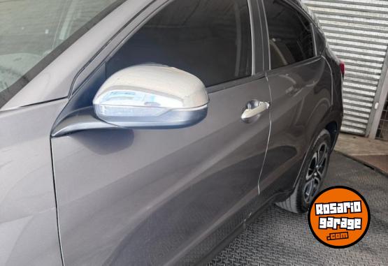 Autos - Honda HRV EXL CVT 2017 Nafta 104000Km - En Venta