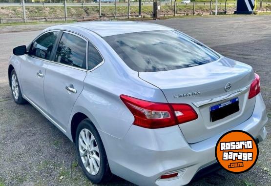 Autos - Nissan Sentra 2017 Nafta 147000Km - En Venta