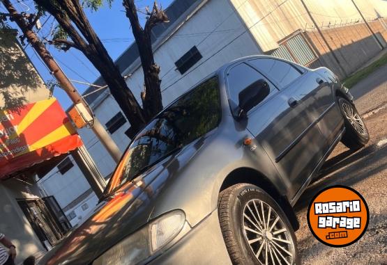Autos - Mazda 323 1997 GNC 270100Km - En Venta