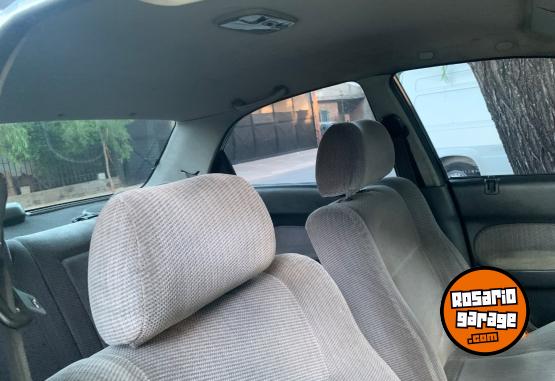 Autos - Mazda 323 1997 GNC 270100Km - En Venta