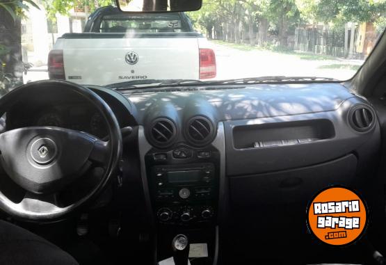 Autos - Renault Logan 2013 GNC 11111Km - En Venta