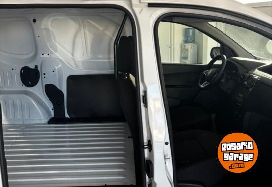 Utilitarios - Renault KANGOO FURGON EXPRESS 2025 Nafta 0Km - En Venta