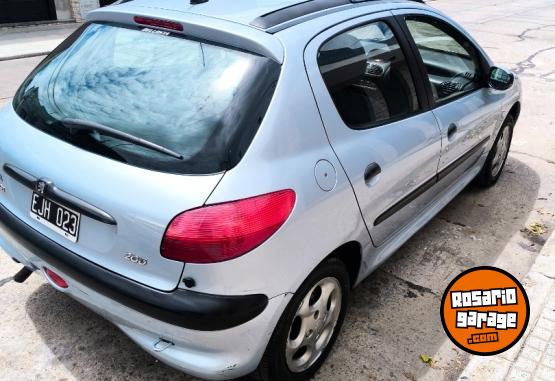 Autos - Peugeot 206 2004 GNC 121000Km - En Venta