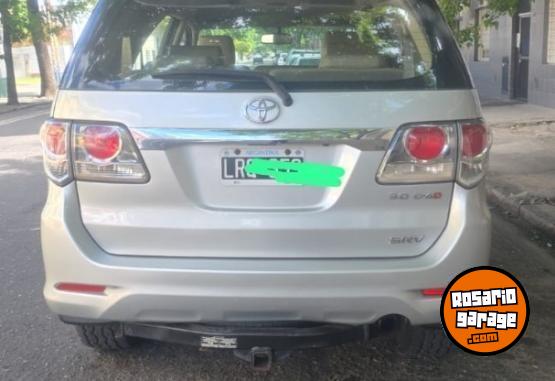 Camionetas - Toyota SW4 CVT 7 ASIENTOS CUERO 2012 Diesel 246235Km - En Venta