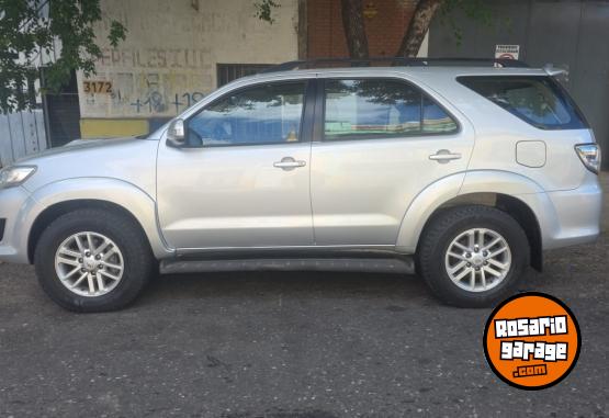 Camionetas - Toyota SW4 CVT 7 ASIENTOS CUERO 2012 Diesel 246235Km - En Venta