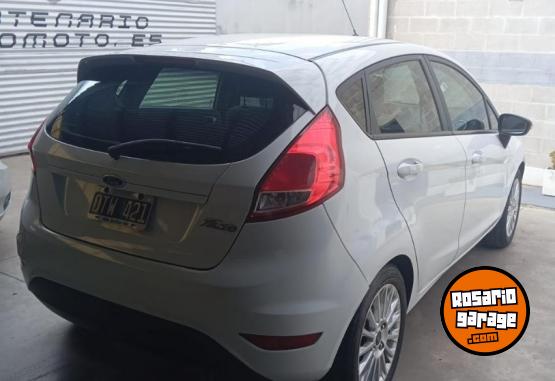 Autos - Ford Fiesta Kinetic SE 2015 Nafta 164000Km - En Venta