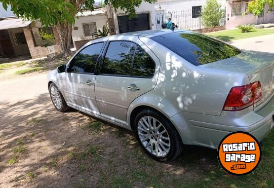 Autos - Volkswagen Bora 1.8t 2010 Nafta 122000Km - En Venta