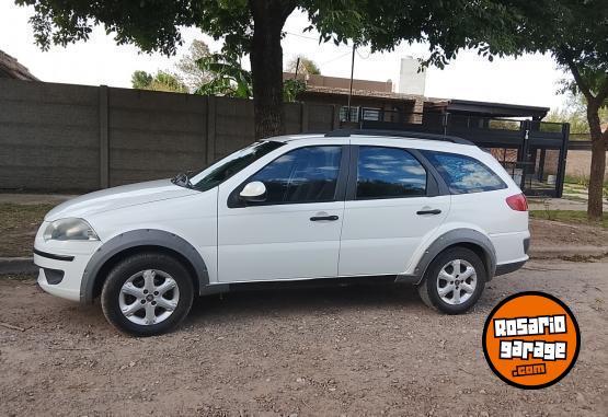 Autos - Fiat Palio Weekend Treking 1.4 2014 Nafta 130000Km - En Venta