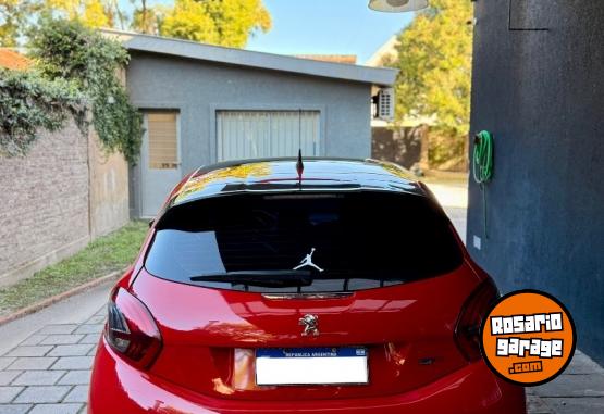 Autos - Peugeot 208 GT 2018 Nafta 118000Km - En Venta
