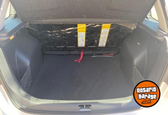 Autos - Volkswagen Suran 1.6 Confortline 2015 Nafta 105000Km - En Venta