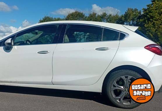 Autos - Chevrolet Cruze LTZ 2017 Nafta 150000Km - En Venta