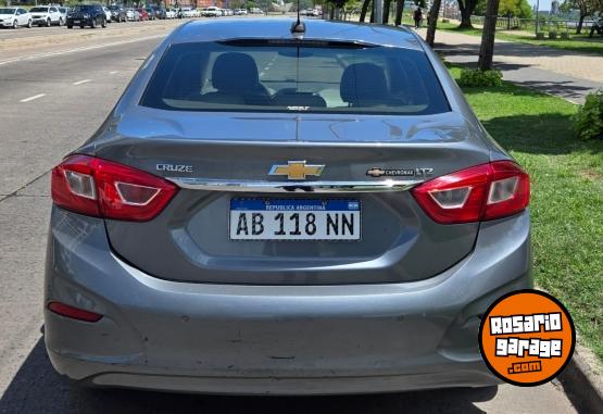 Autos - Chevrolet Cruze 2017 Nafta 130000Km - En Venta