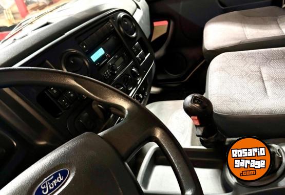 Camiones y Grúas - Ford Cargo 1519-Brazo Hidráulico Incluido - Mod.2017 – 99.000 km – Impecable - En Venta