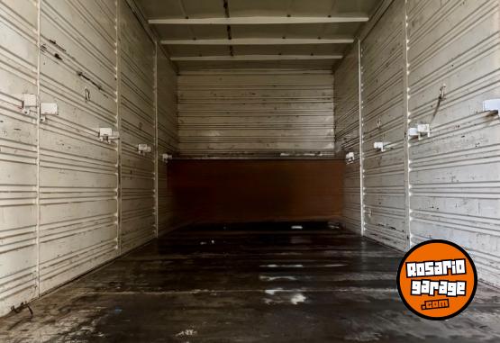 Camiones y Grúas - Ford Cargo 1519-Brazo Hidráulico Incluido - Mod.2017 – 99.000 km – Impecable - En Venta