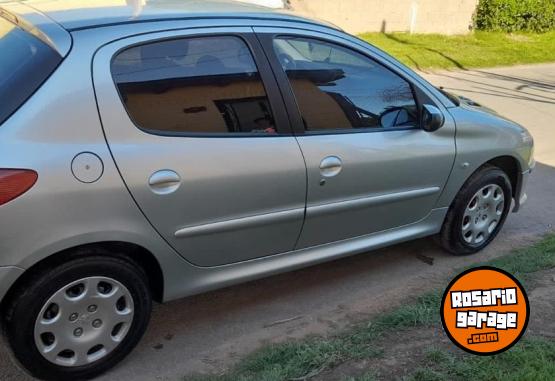 Autos - Peugeot 206 2008 Diesel 180000Km - En Venta