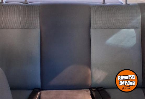 Autos - Volkswagen Gol trend 2011 Nafta 118500Km - En Venta