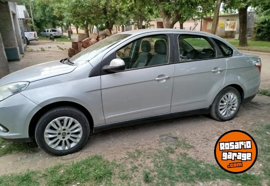 Autos - Fiat Grand siena 2014 GNC 203Km - En Venta
