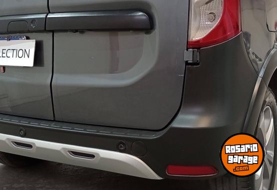 Utilitarios - Renault KANGOO II STEPWAY 1.6 2022 Nafta 135704Km - En Venta