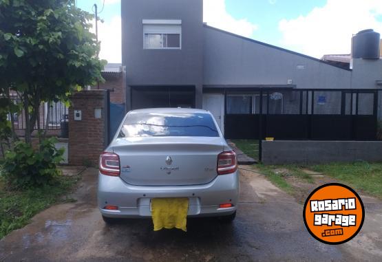 Autos - Renault Logan 2017 GNC 122000Km - En Venta
