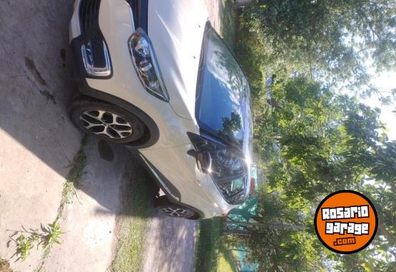 Autos - Renault Captur 2017 Nafta 84000Km - En Venta