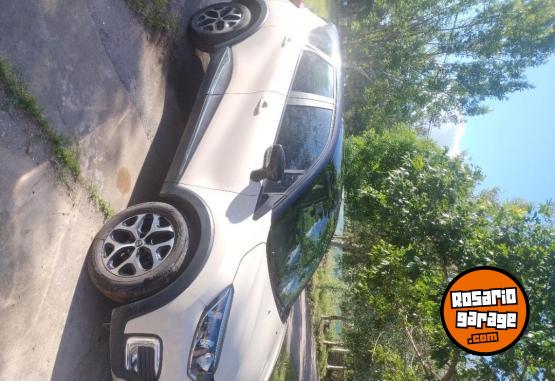 Autos - Renault Captur 2017 Nafta 84000Km - En Venta