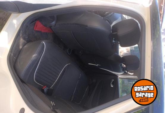 Autos - Renault Captur 2017 Nafta 84000Km - En Venta