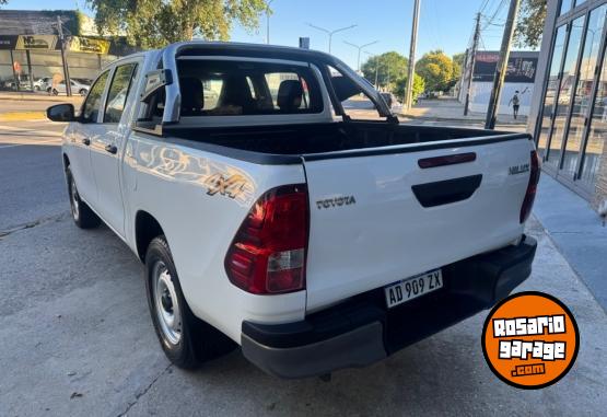 Camionetas - Toyota Hilux Dx 2019 Diesel 151000Km - En Venta