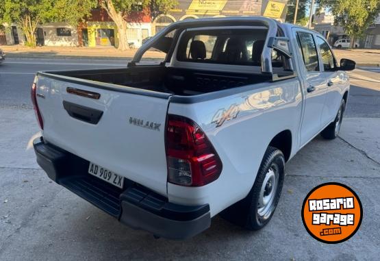 Camionetas - Toyota Hilux Dx 2019 Diesel 151000Km - En Venta