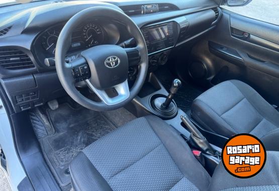 Camionetas - Toyota Hilux Dx 2019 Diesel 151000Km - En Venta