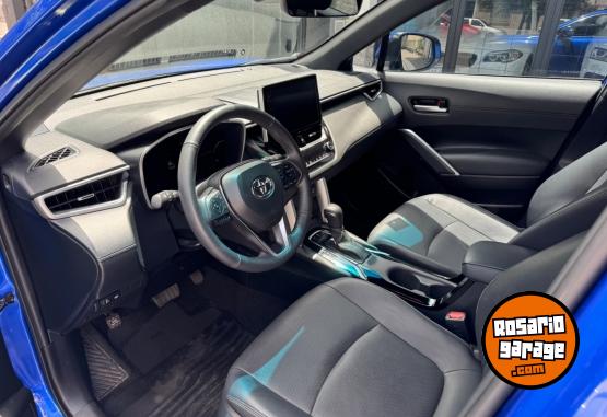 Camionetas - Toyota Corolla cross 2024 Nafta 16000Km - En Venta