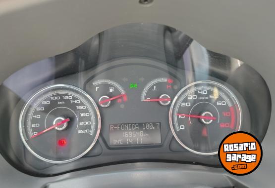 Autos - Fiat Grand Siena essence 2013 GNC 170000Km - En Venta