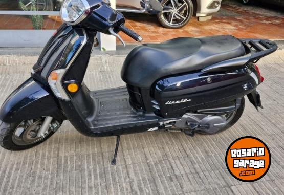 Motos - Kymco Like 125 scooter 2022 Nafta 10000Km - En Venta