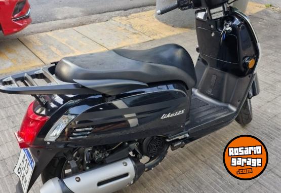 Motos - Kymco Like 125 scooter 2022 Nafta 10000Km - En Venta